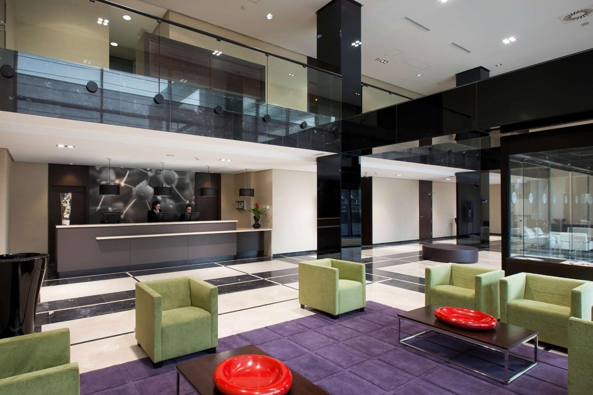 Nh Madrid Ribera Del Manzanares Hotel Bagian luar foto