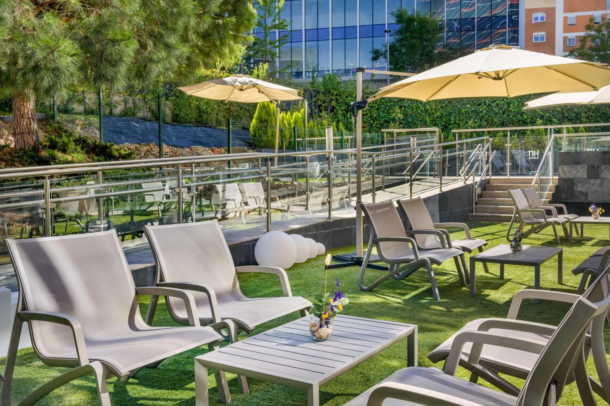 Nh Madrid Ribera Del Manzanares Hotel Bagian luar foto